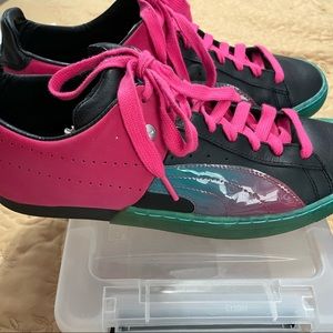 Men’s Puma Black/Pink/Green Sneakers Size 10 No Box